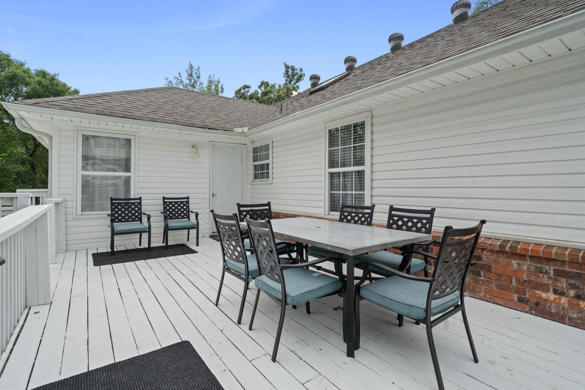 Rockwell Retreat - Pool, Hot Tub, Sleeps 18+