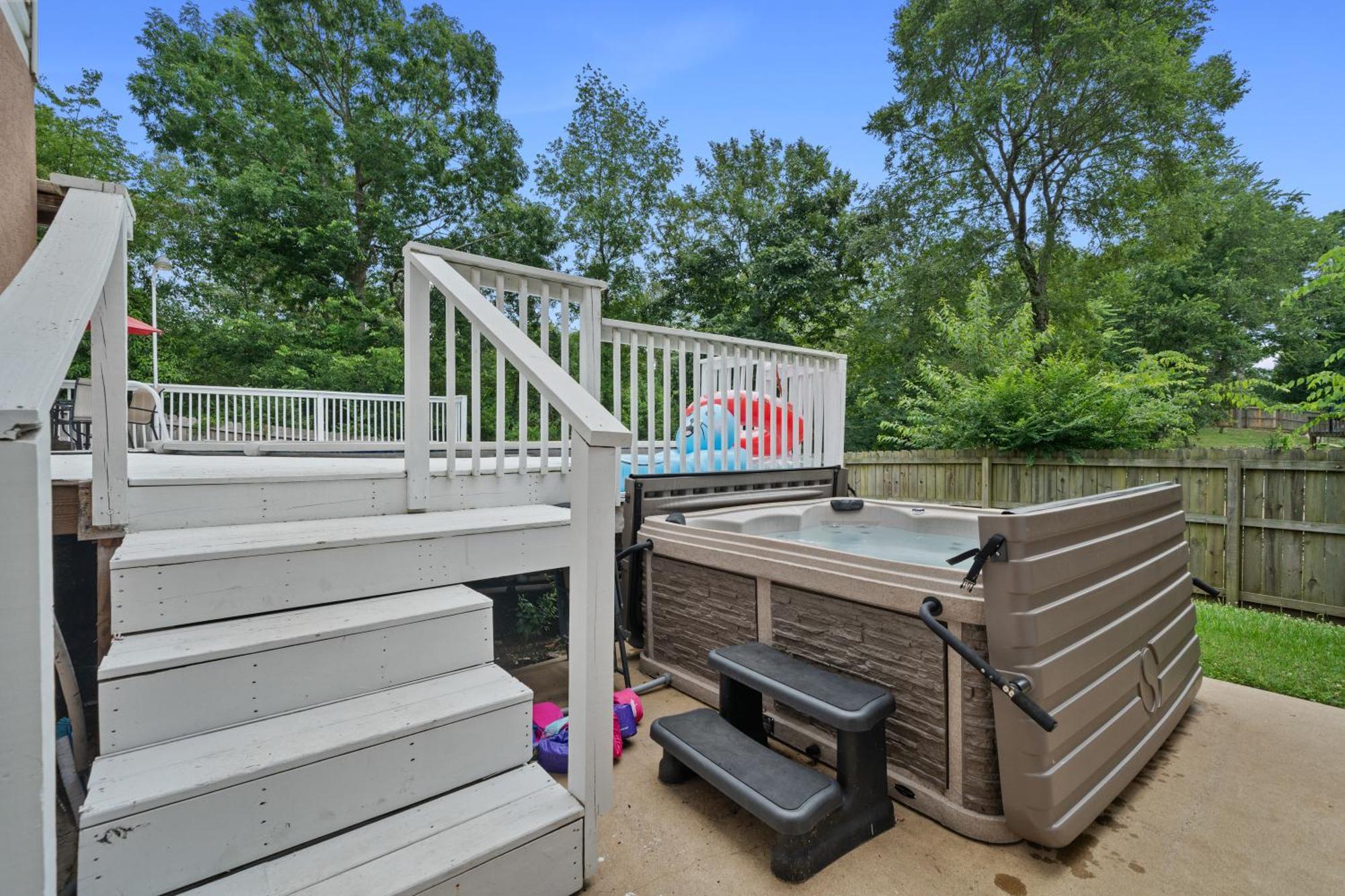 Rockwell Retreat - Pool, Hot Tub, Sleeps 18+ Hot Springs