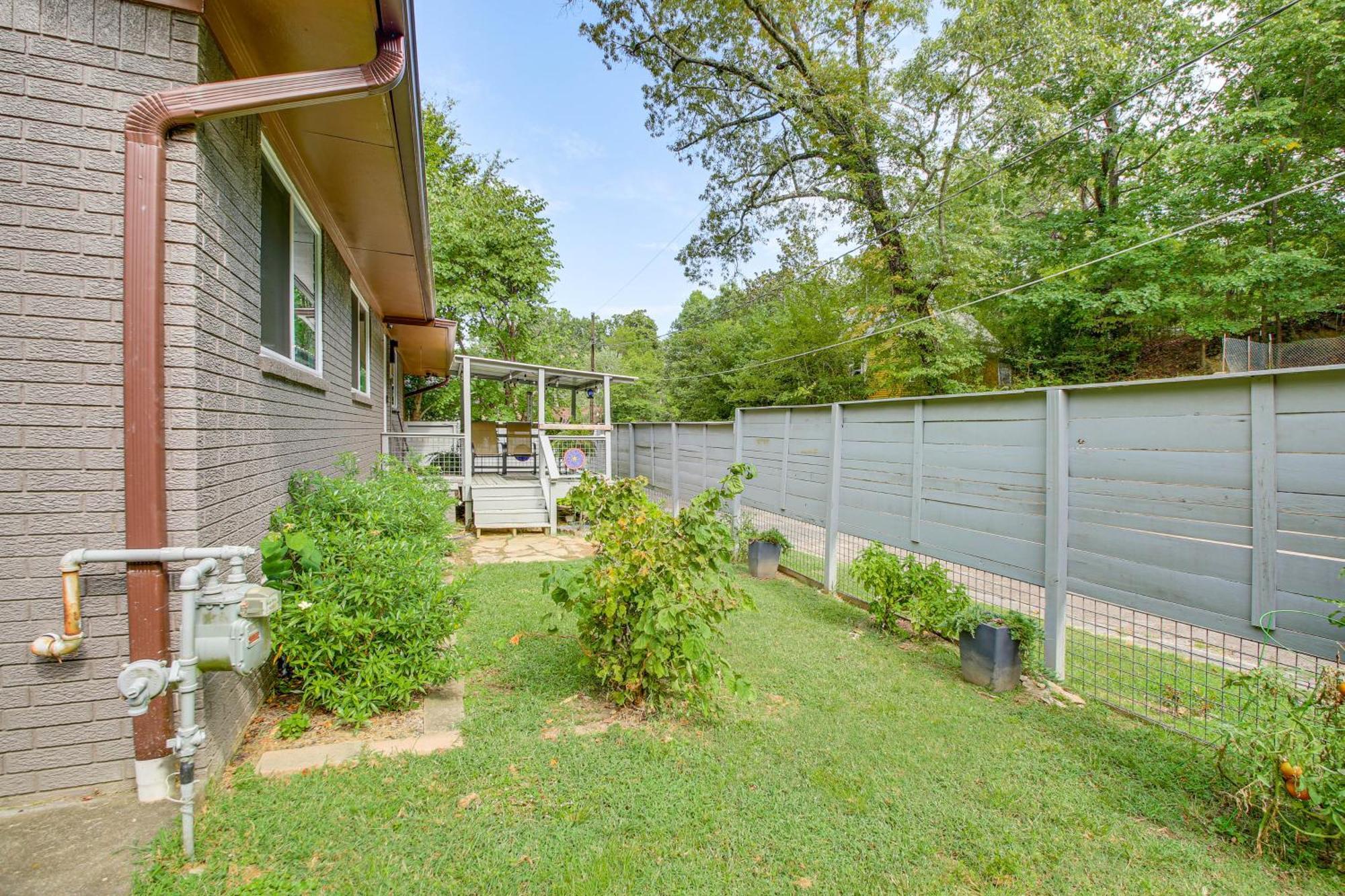 Dog-friendly About 1 Mi To Downtown Holiday home