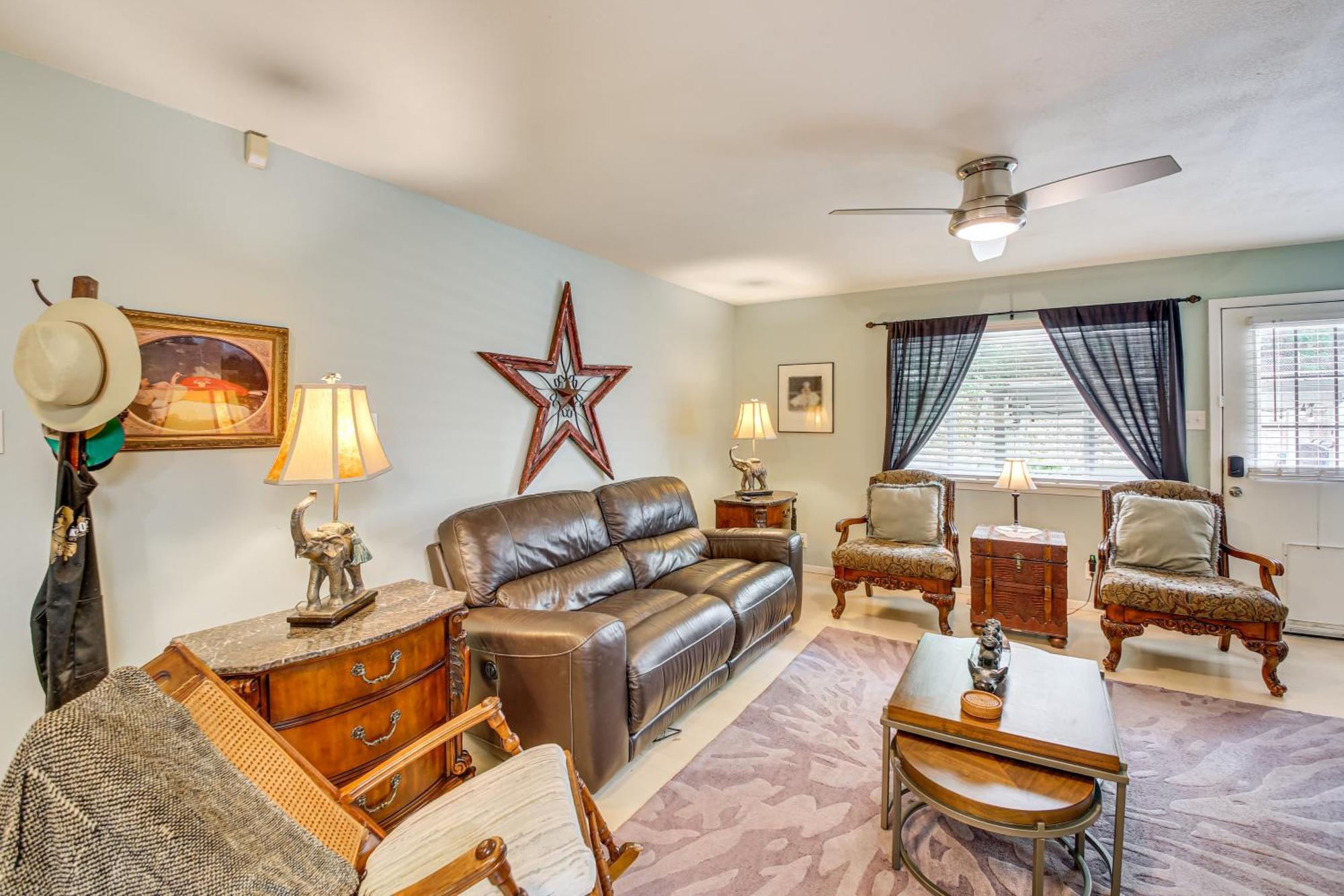 Holiday home Dog-friendly About 1 Mi To Downtown