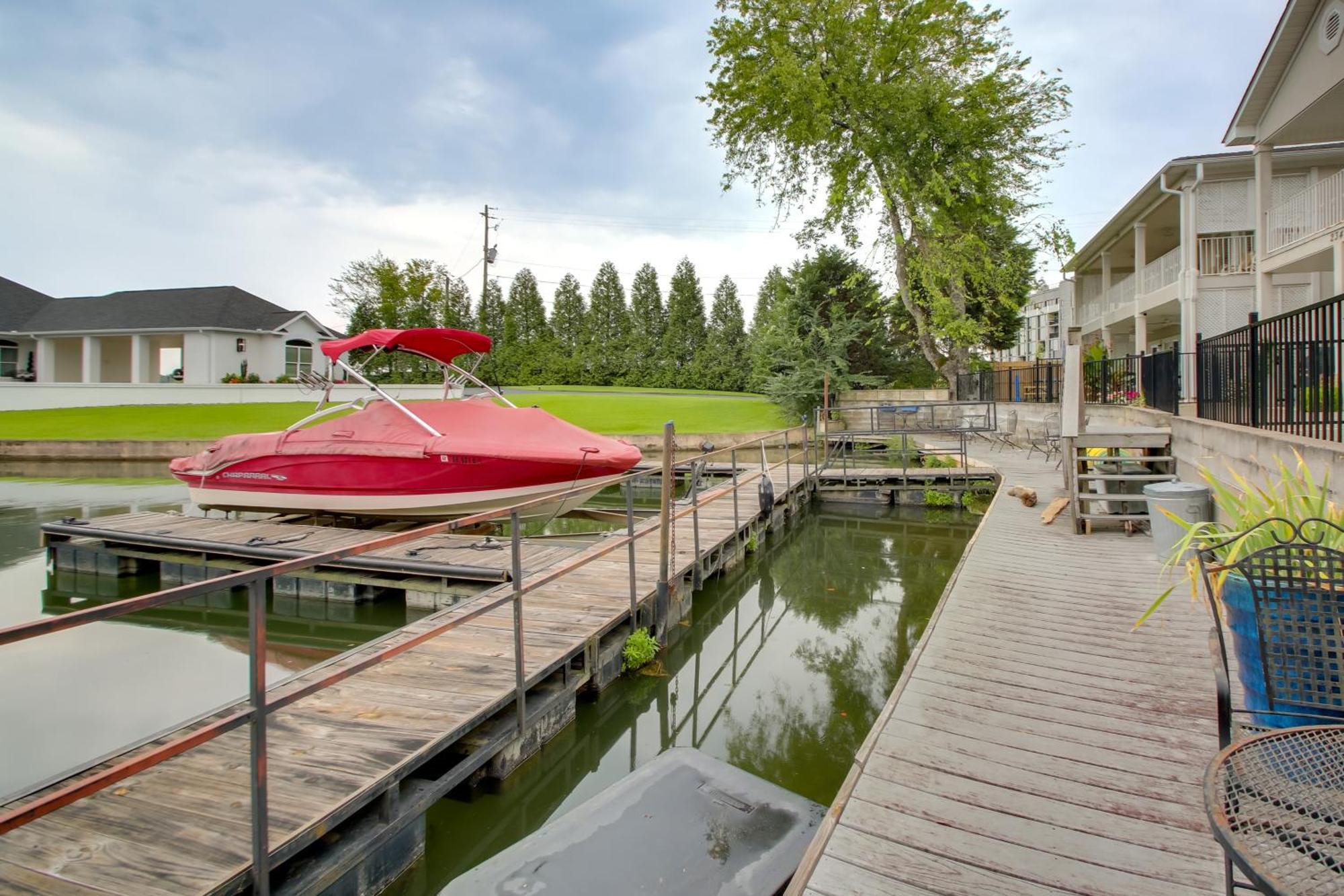 Lakefront Duplex With Shared Dock Apartment Hot Springs