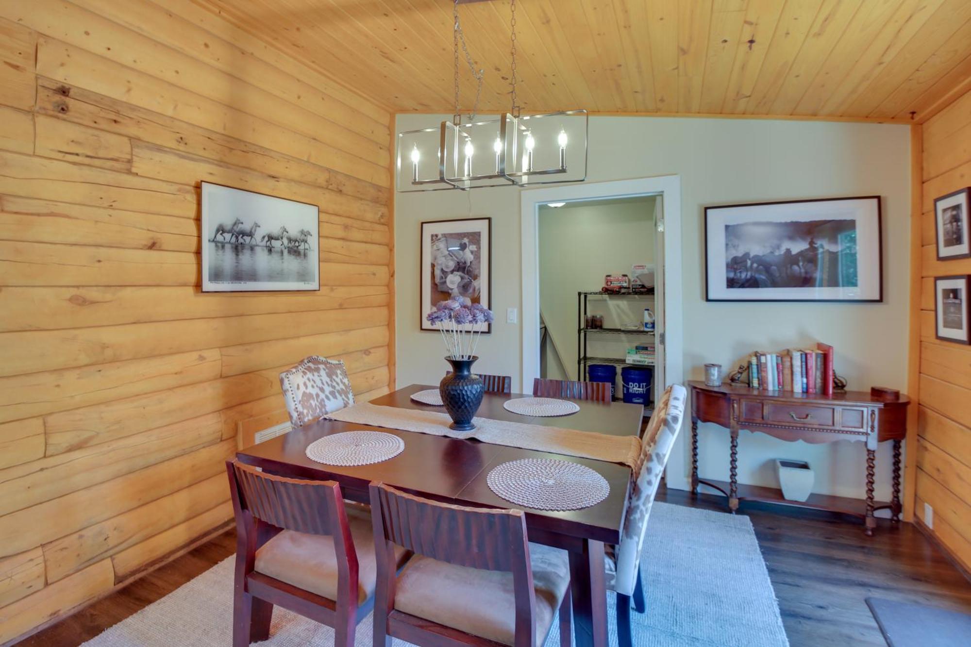 Deck With Mountain Views! * Hot Springs
