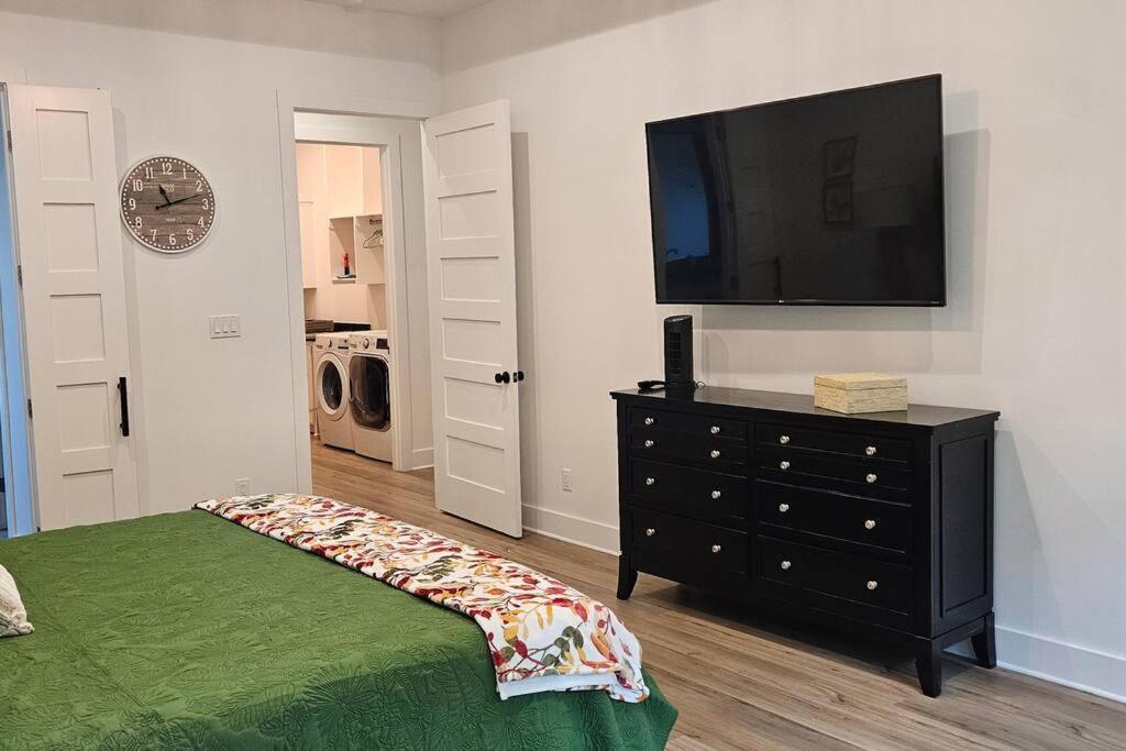 Family Fun House - Pet Friendly! 12 Min To Oaklawn