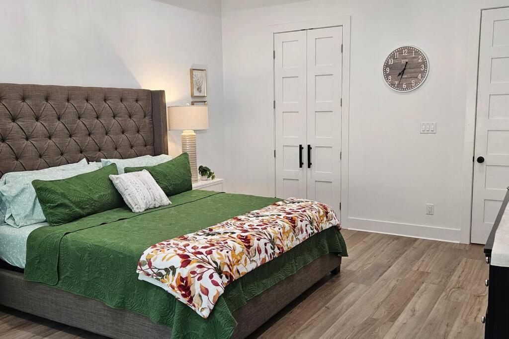 Family Fun House - Pet Friendly! 12 Min To Oaklawn Holiday home Hot Springs