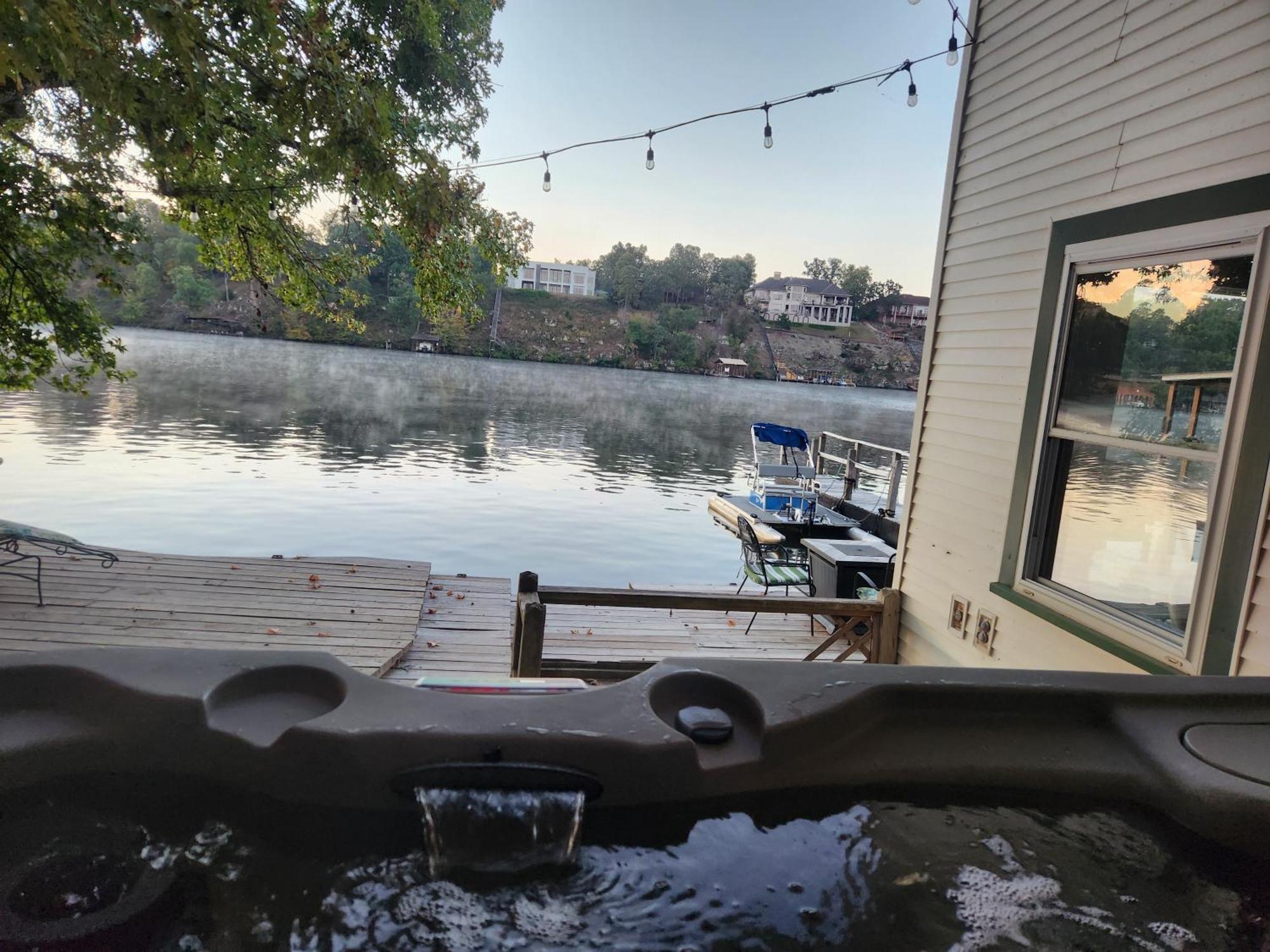 Haven Chateau - Hot Tub, Game