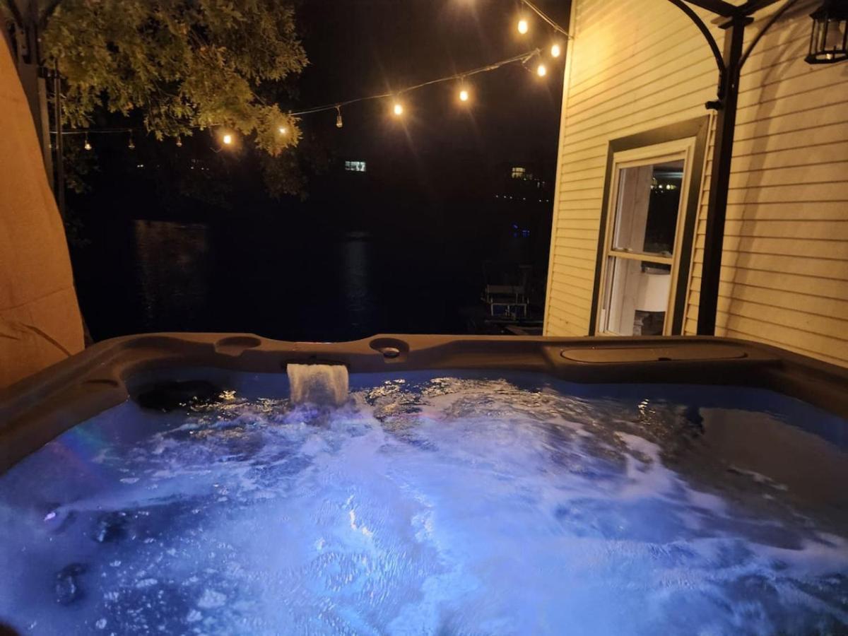 Holiday home Haven Estate With Hot Tub And Game Hot Springs