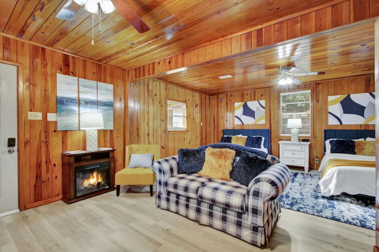 Haven Estate With Hot Tub And Game Holiday home *