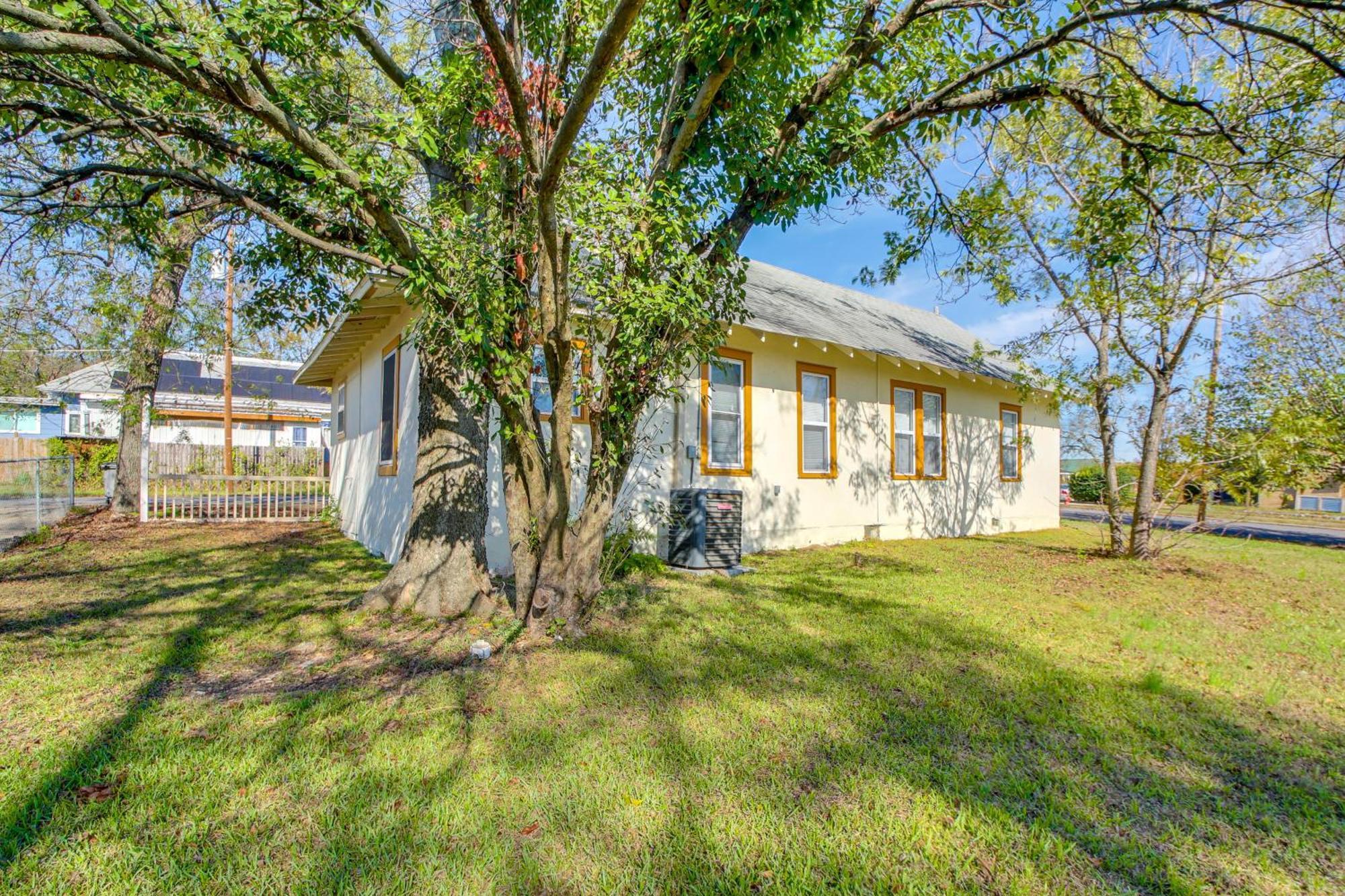 Half-mi To Natl Park Arkansas Holiday home