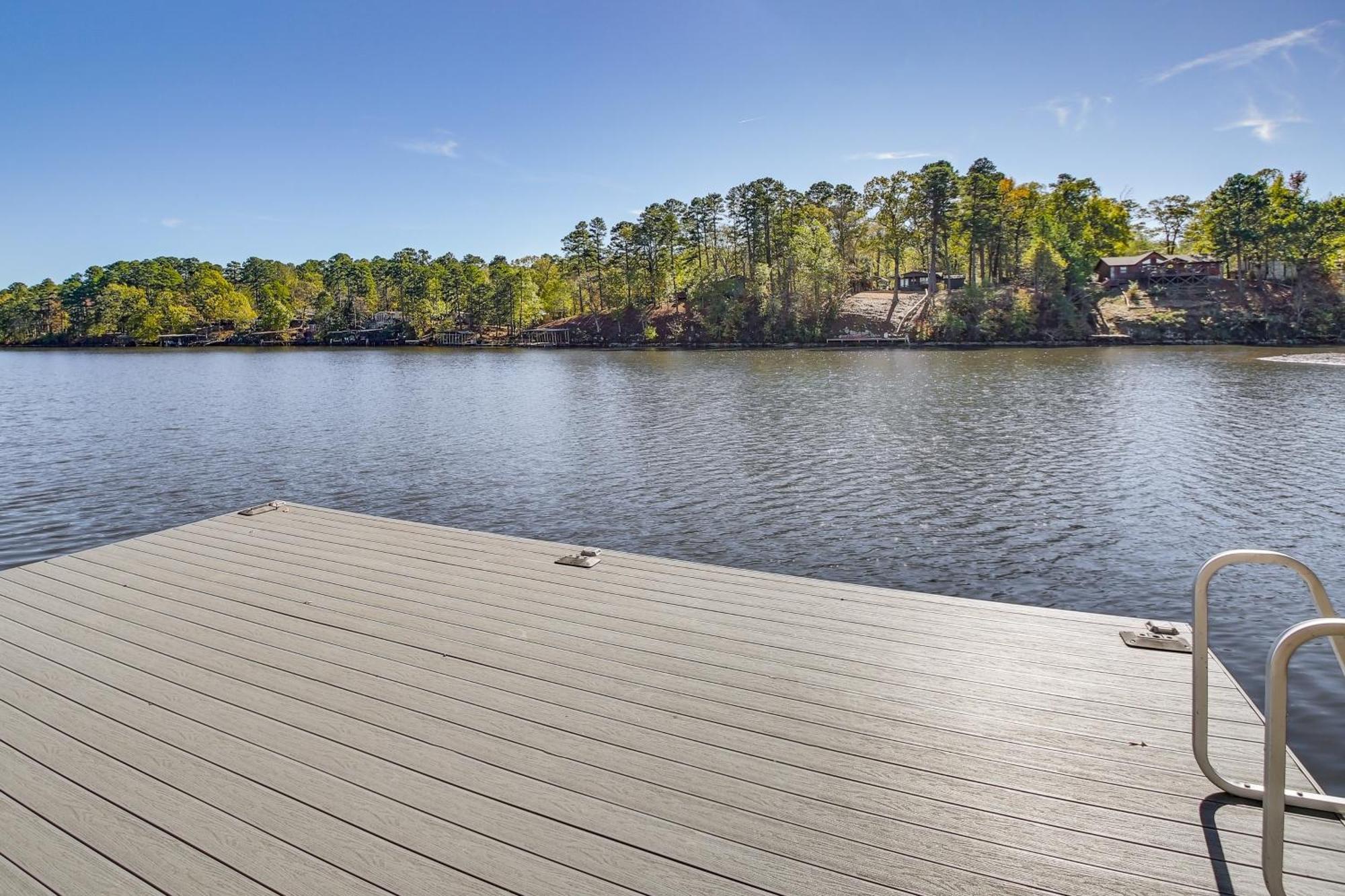 Lakefront With Swim Dock! *