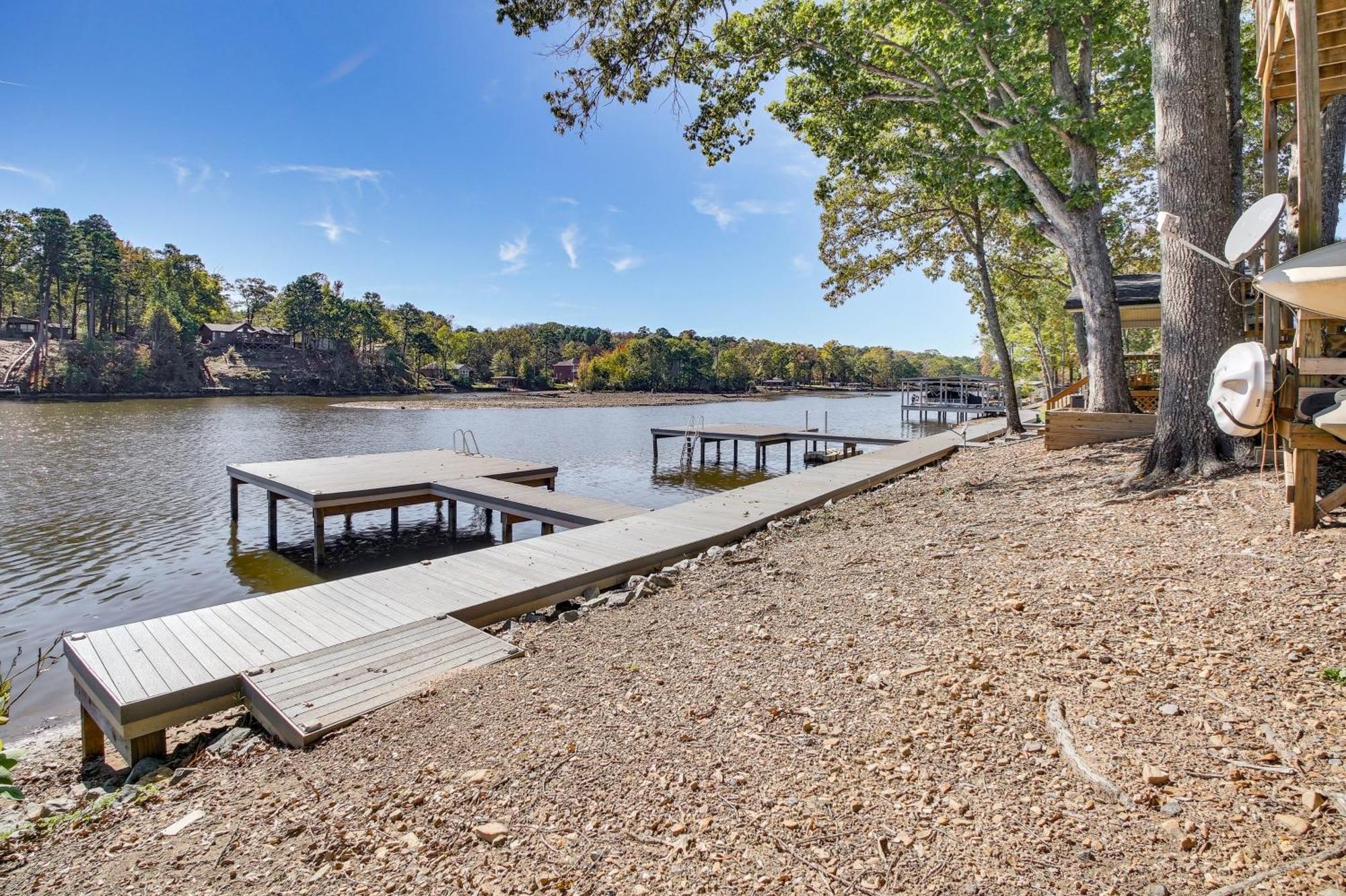 Lakefront With Swim Dock! *