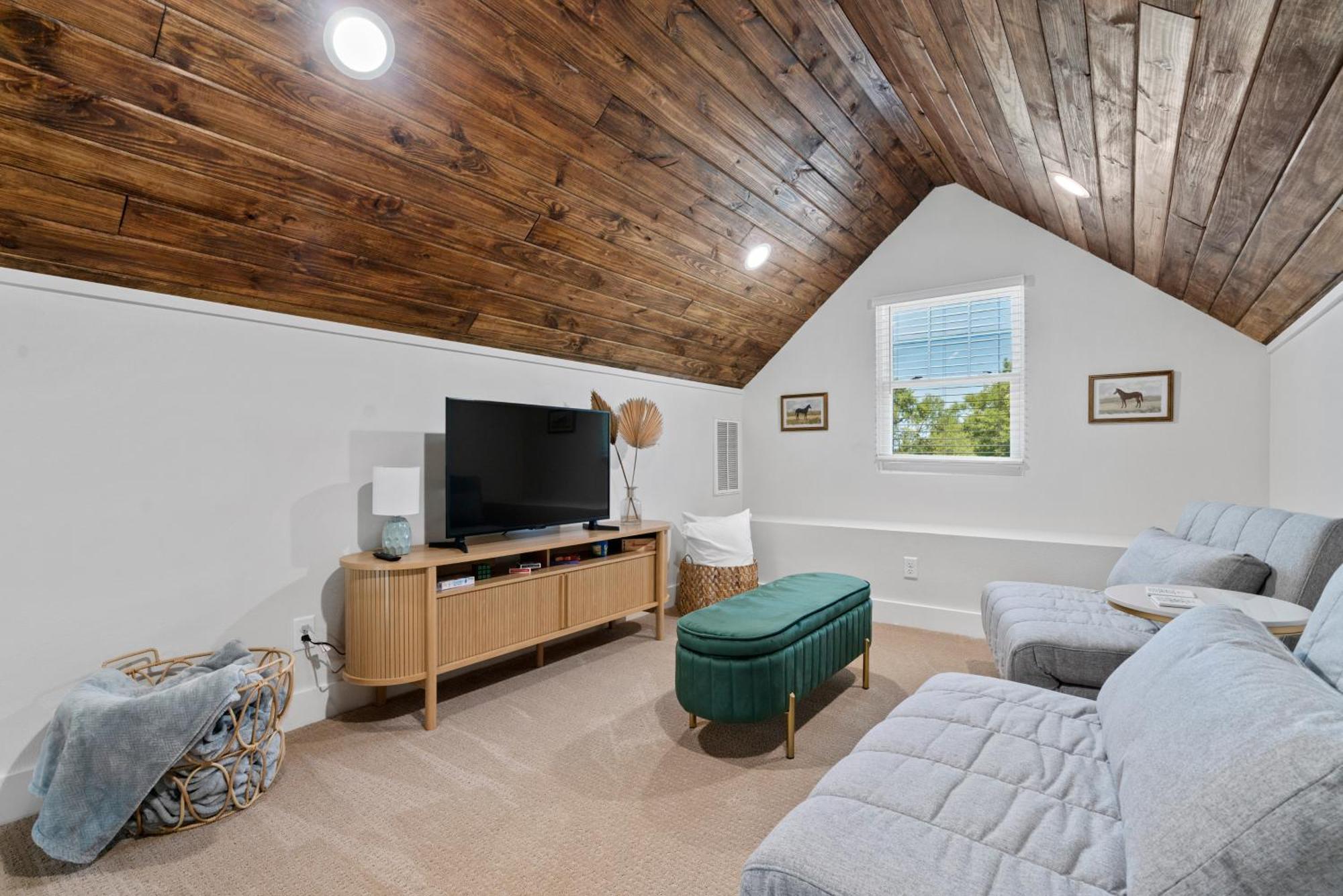 Holiday home The Betty, On 2 Acres Hot Tub & 2 King Beds Hot Springs