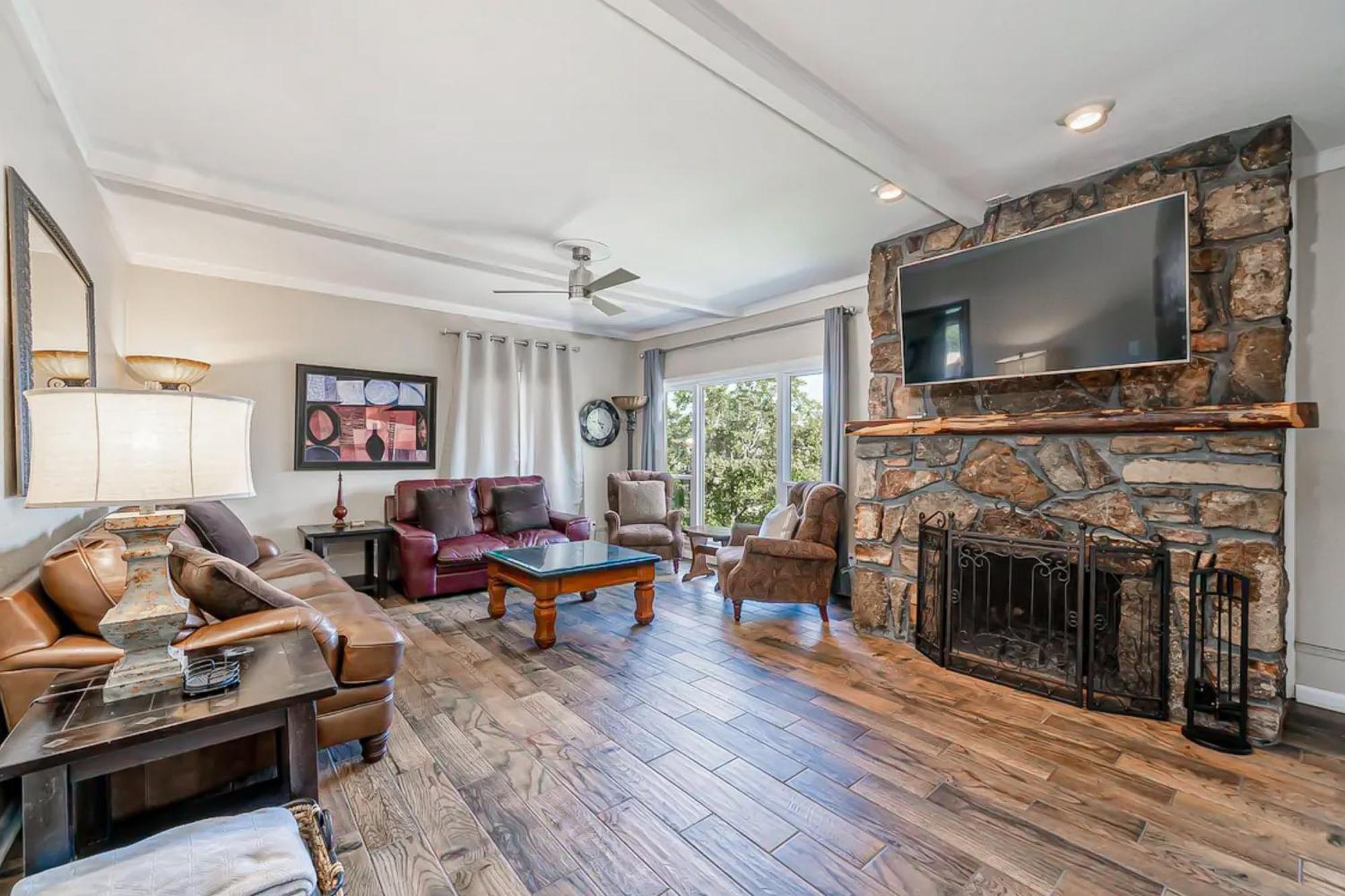 Waterside Retreat On Hamilton Holiday home Hot Springs