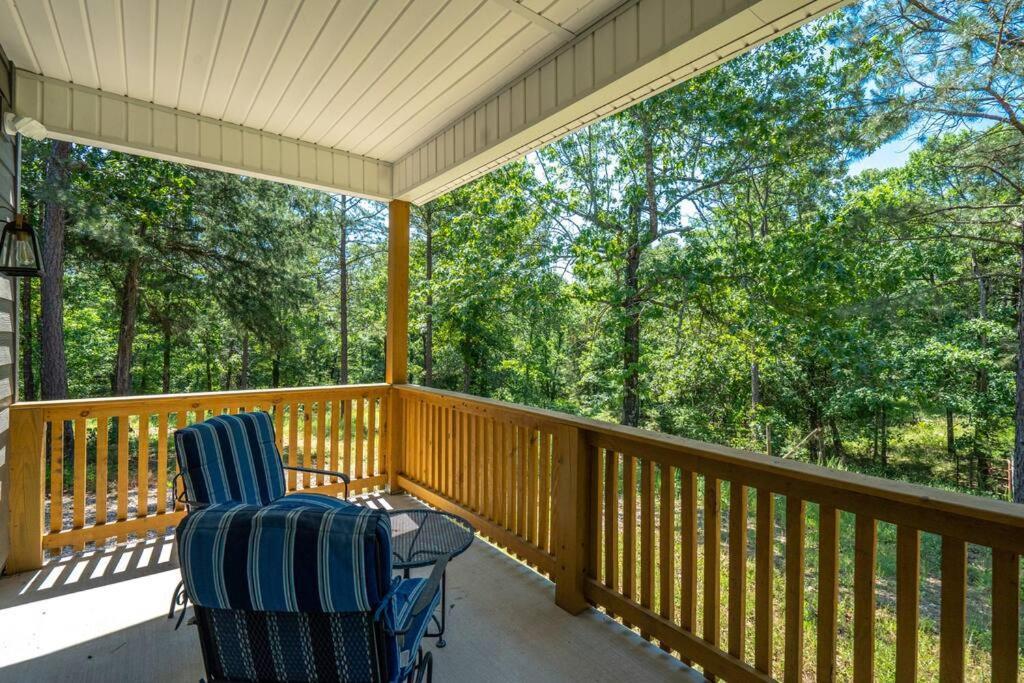 Holiday home Modern Oaklawn In 10 Min Private Patio *