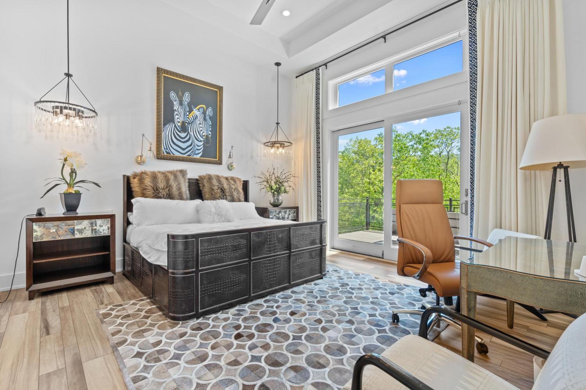 Holiday home Luxurious Retreat! Private Creek View, Hot-tub, Pool Hot Springs