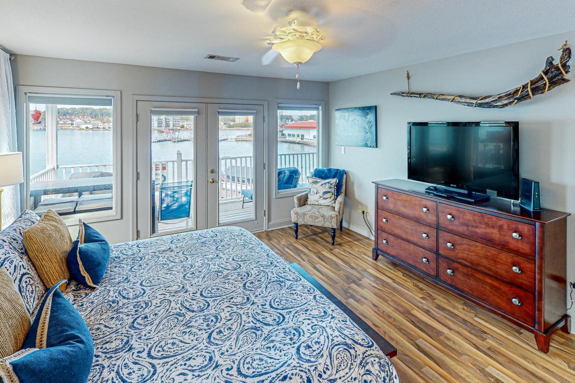 Lakeview Luxury Apartment *