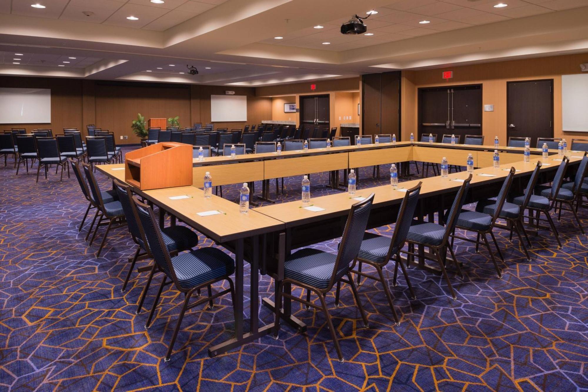 Courtyard By Marriott 3* Hot Springs
