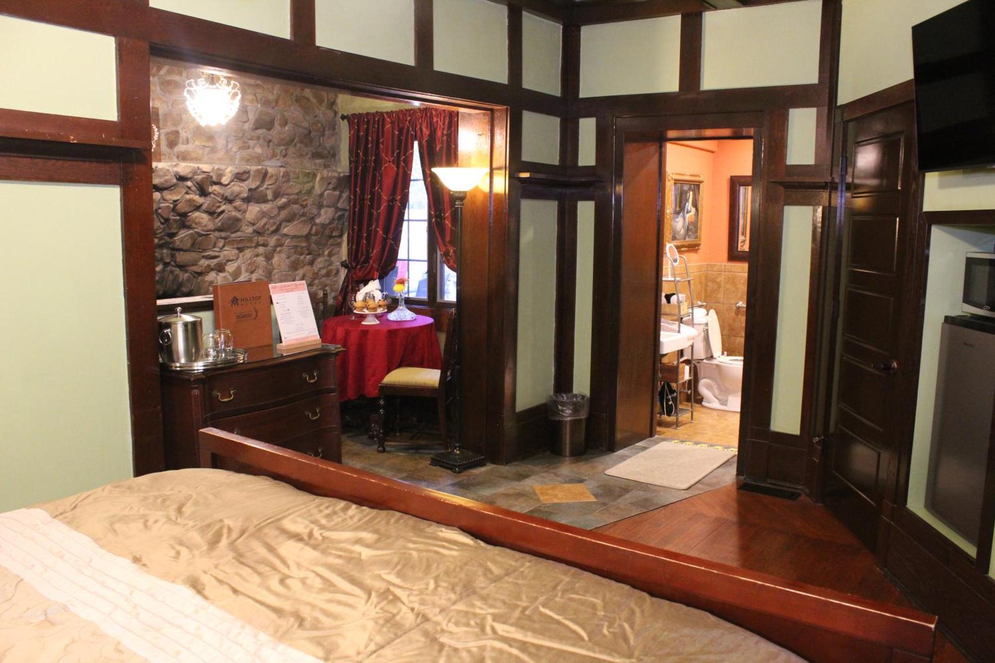 Hilltop Manor Bed & Breakfast Hot Springs
