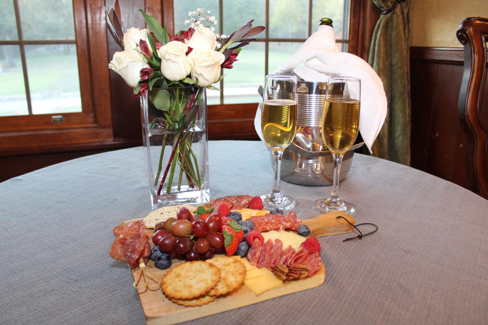 Hilltop Manor Bed & Breakfast