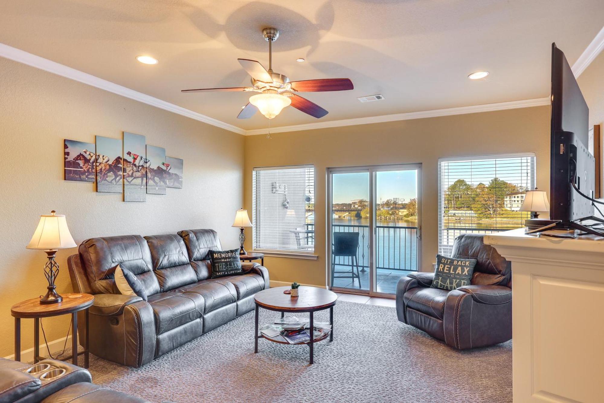 Apartment On Hamilton With Pool Access