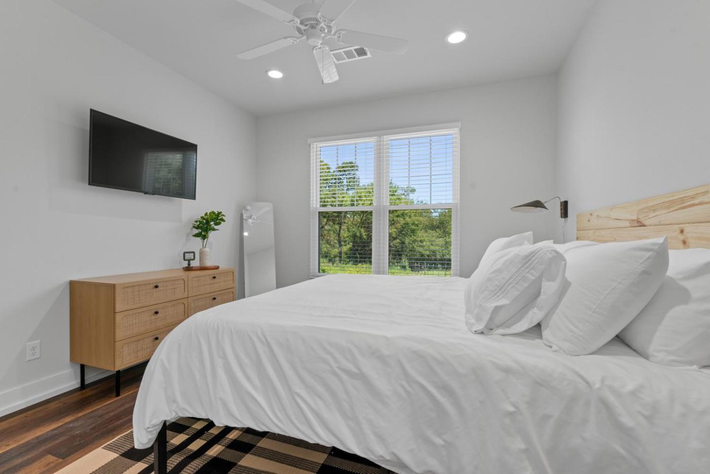 The June Hot Tub With King Beds On 2 Acres * Hot Springs