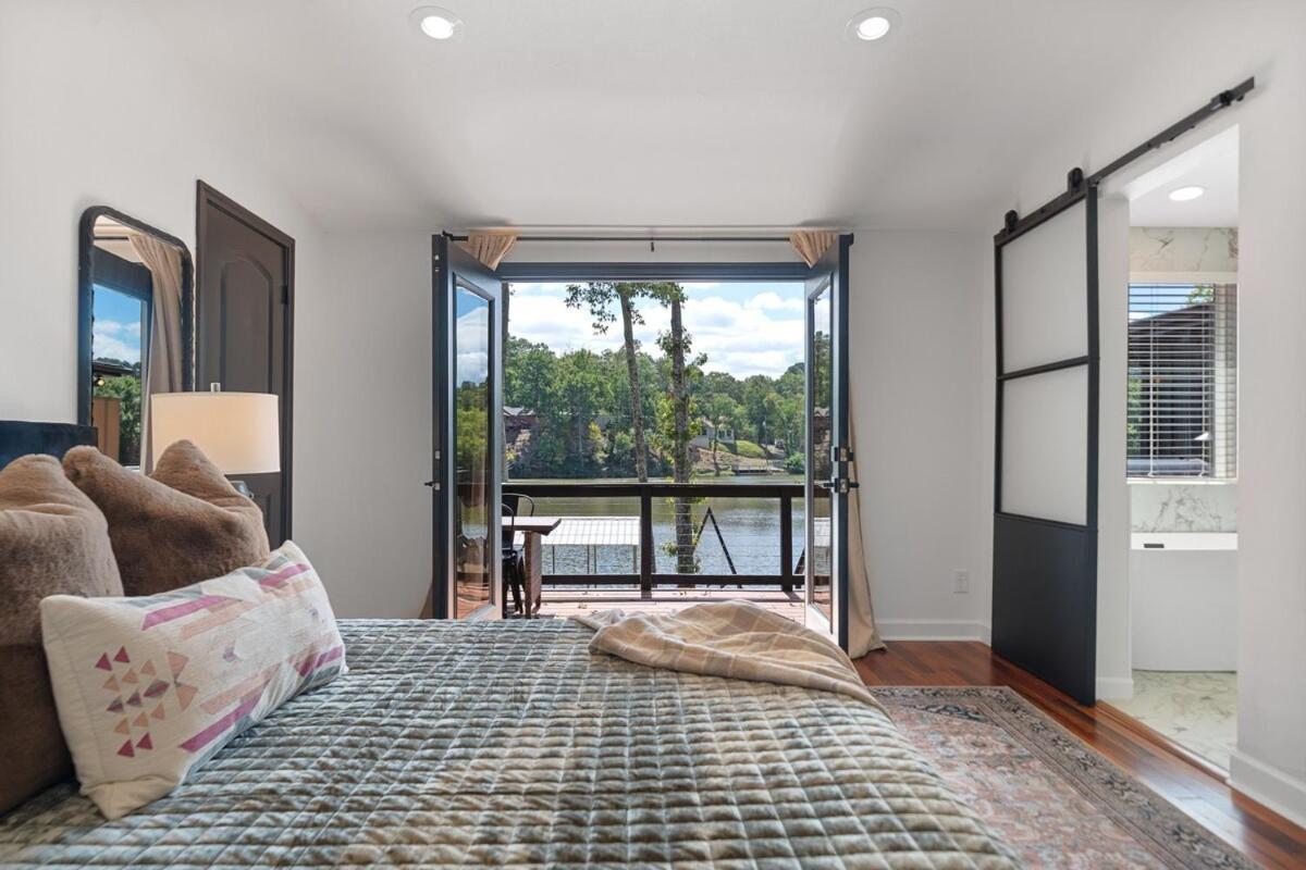 Lakefront, Heated Pool, Hot Tub, Game Room! Hot Springs