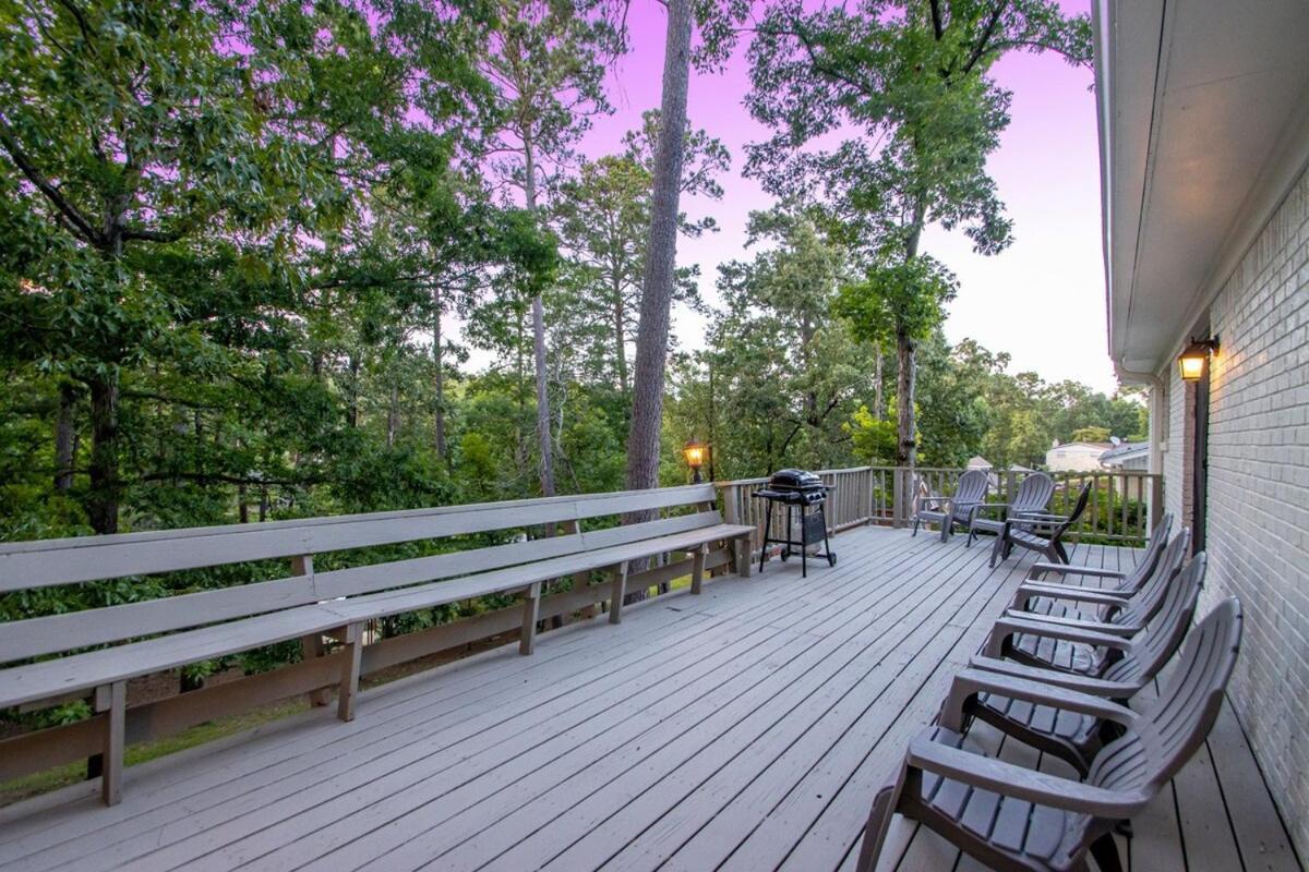 Holiday home Lakefront, Game Room, Hot Tub, Fire Pit *