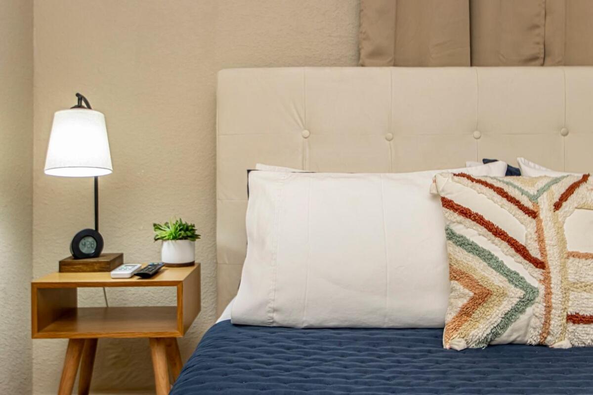 Cute And Cozy! Great For A Couple Or Small Family Apartment Hot Springs