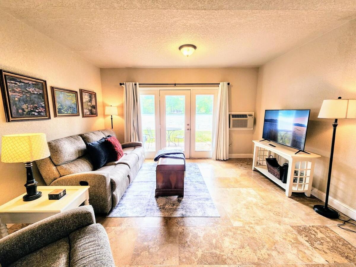 Discover Dragon Fly Apartment