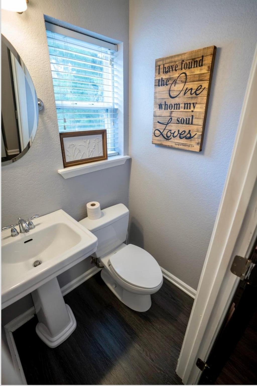 Brooklynn's Bay, Elegant Lakefront Retreat Apartment