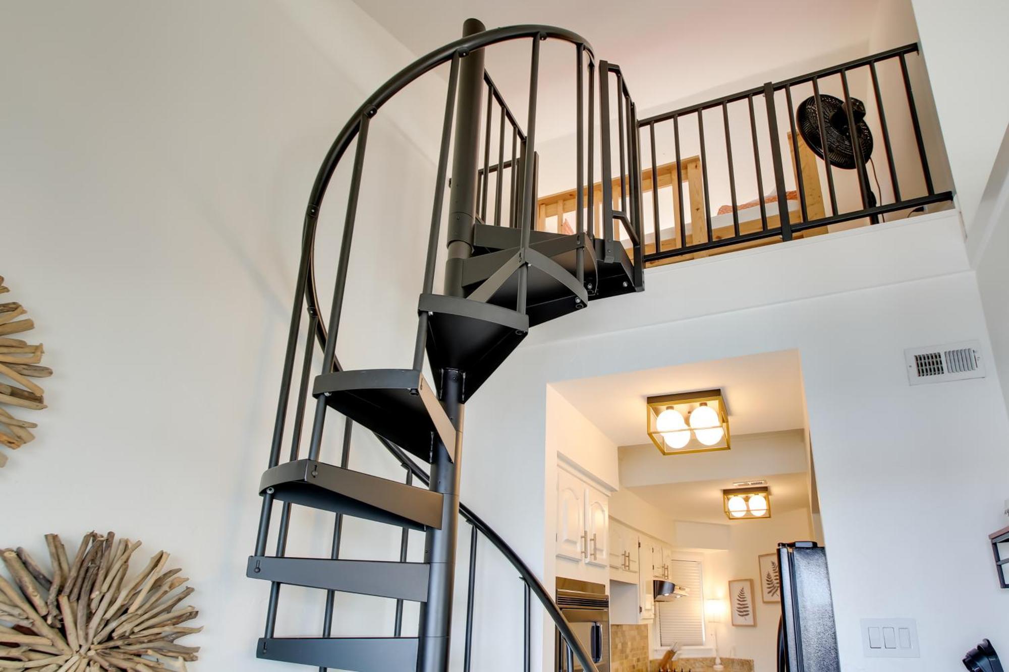Apartment Million-dollar Views On Hamilton! Hot Springs