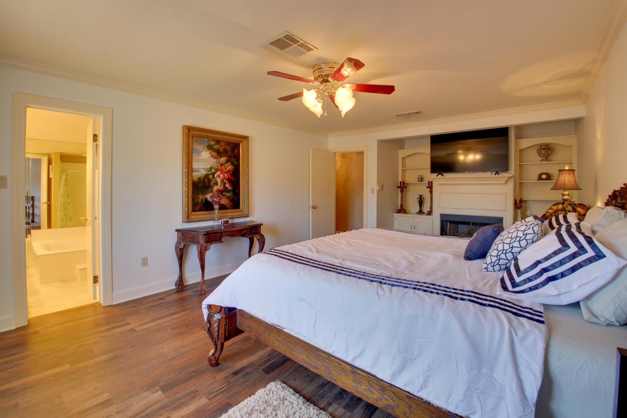 Holiday home With Pool - Half Mile To Oaklawn! Hot Springs