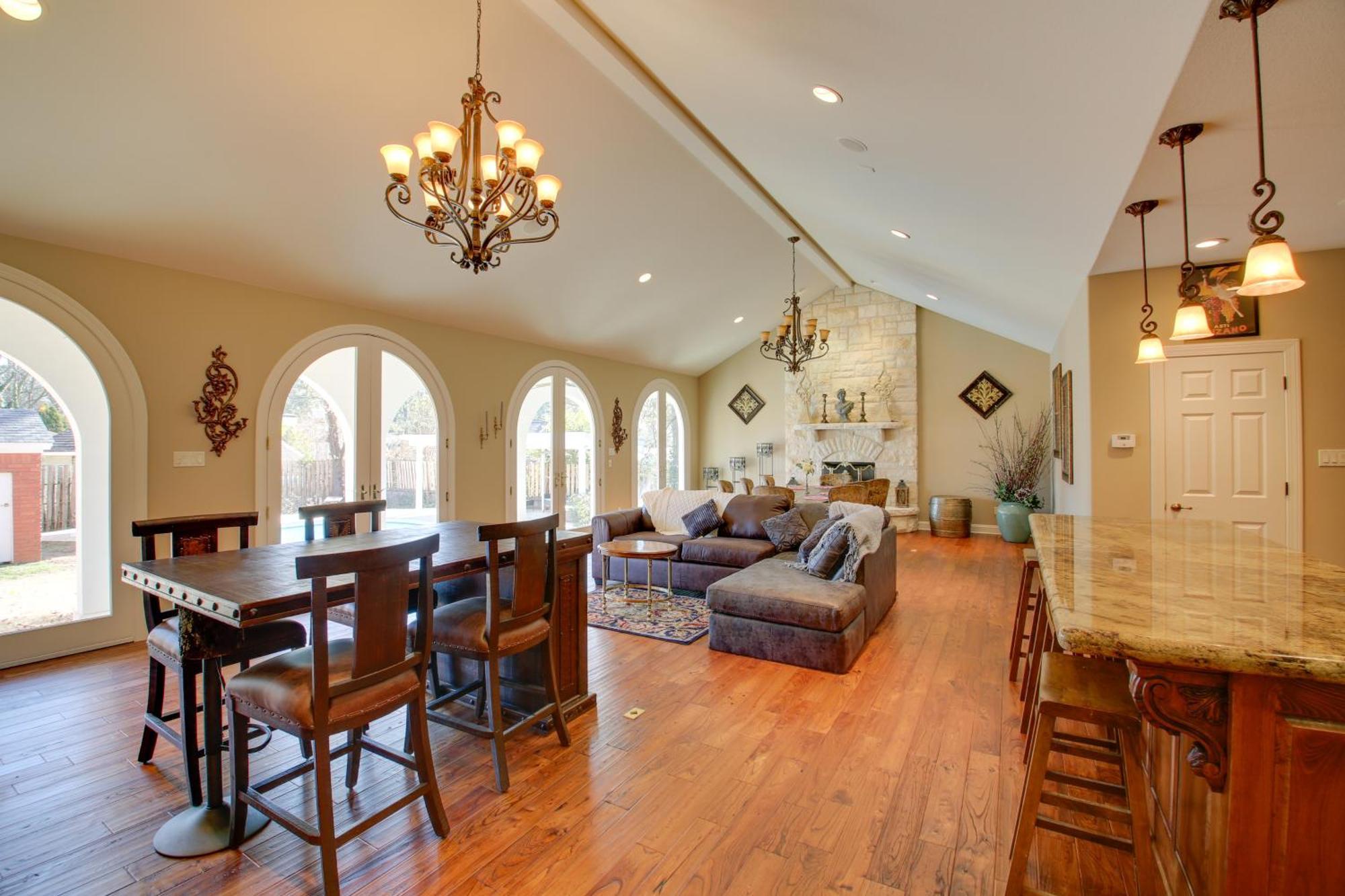 Holiday home With Pool - Half Mile To Oaklawn! Hot Springs