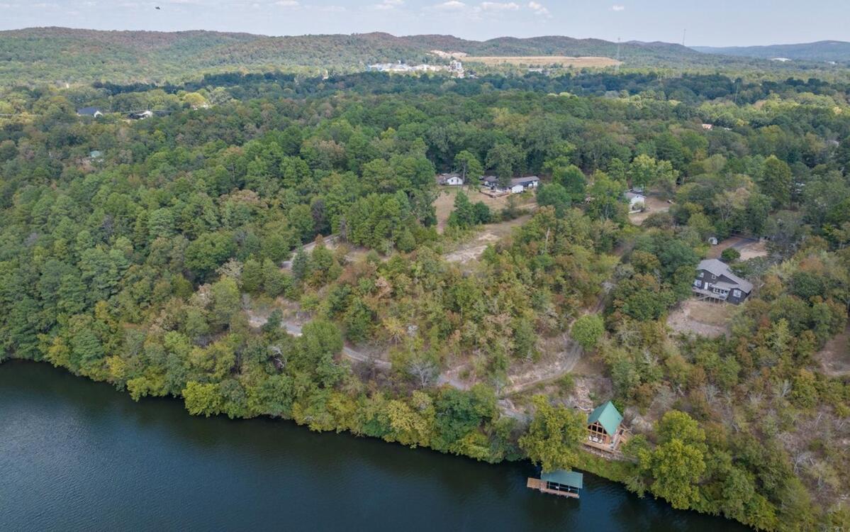 Holiday home Cozy Lakeside Hot Springs