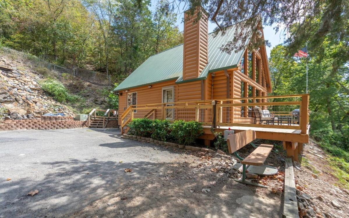 Cozy Lakeside Holiday home *