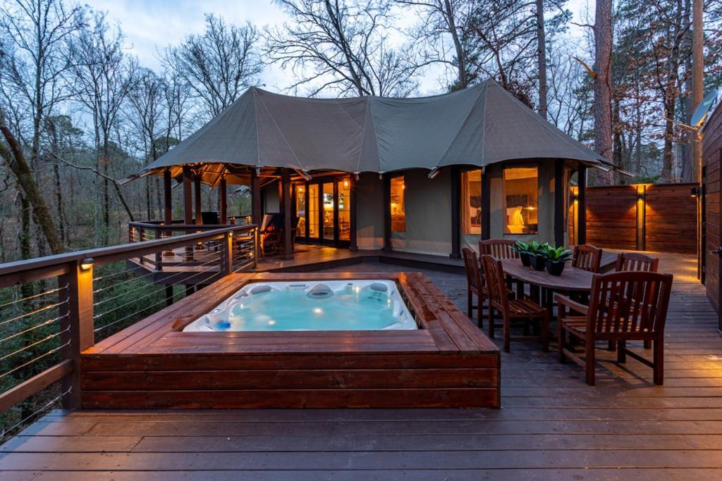 The Nest Of Hot Springs, A Luxury African Tent Retreat