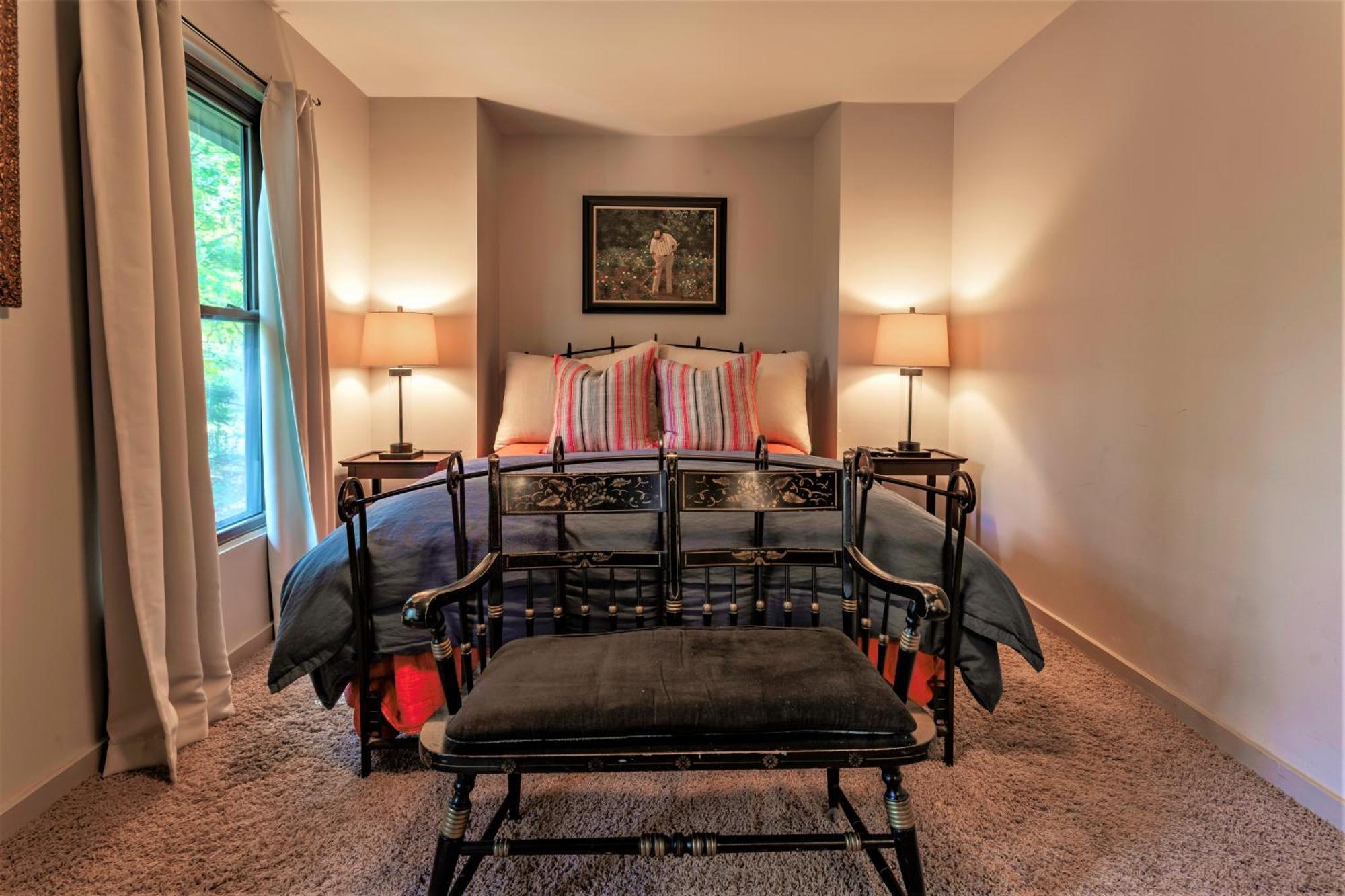 Your Lakefront Luxury Holiday home *