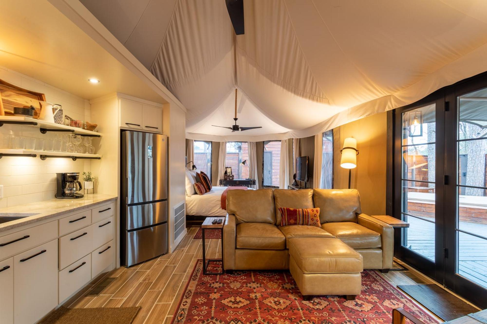 The Nest Of Hot Springs, A Luxury African Tent Retreat Hot Springs