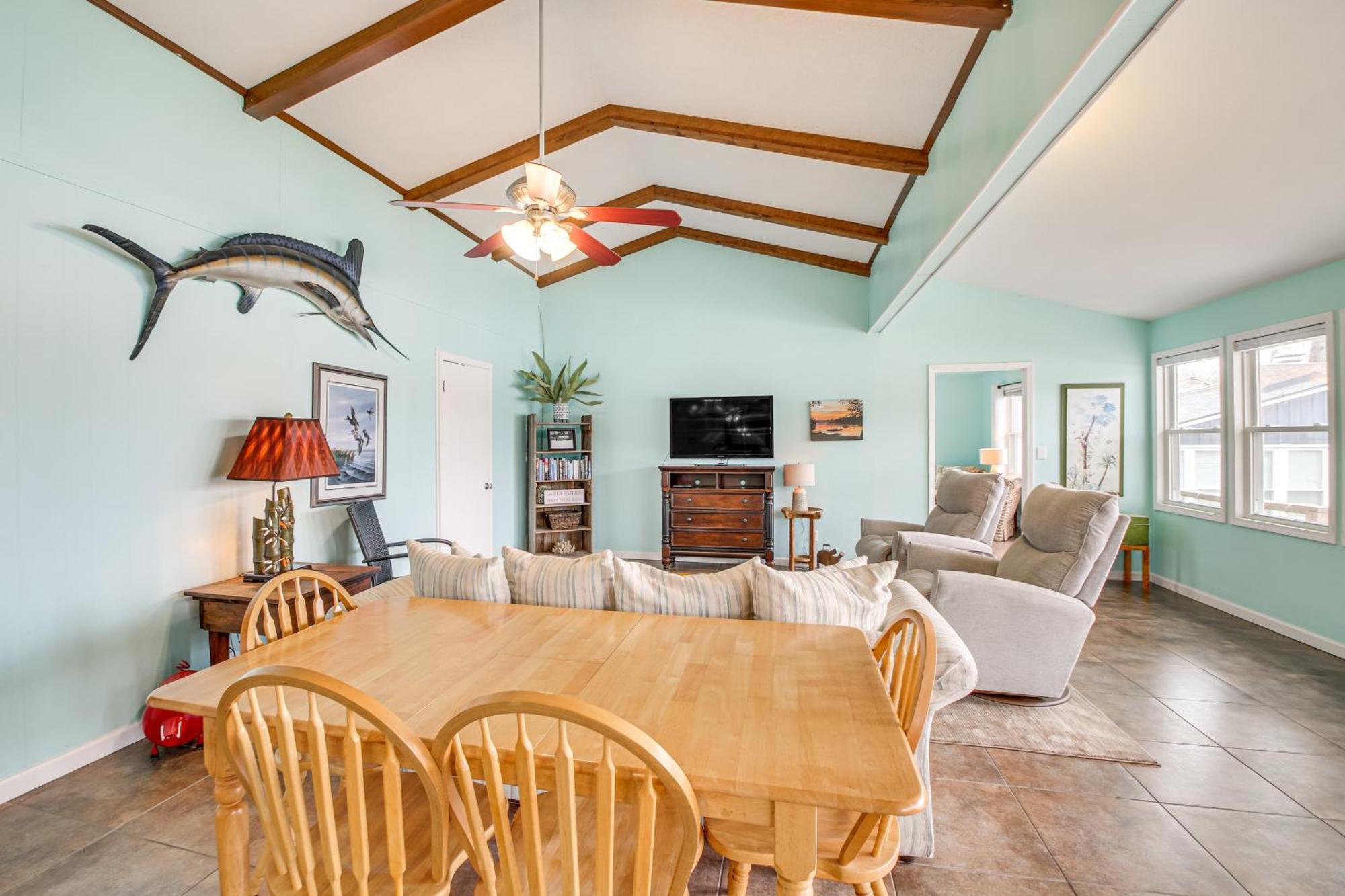 Tranquil With And Dock Access! Holiday home Hot Springs