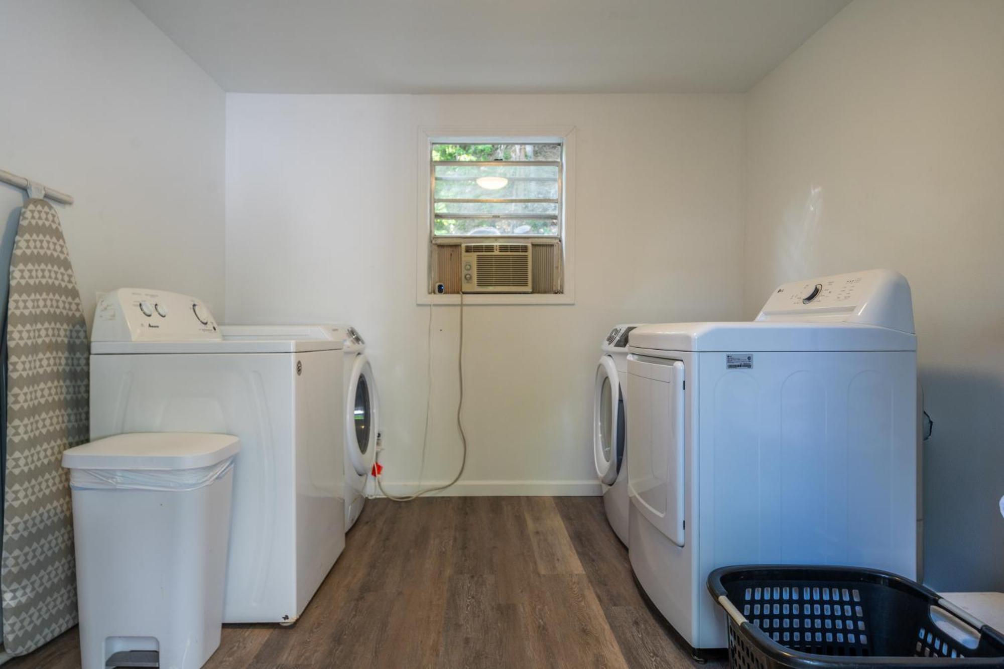 Holiday home Cedar Blossom Is A Cozy Getaway With A 5 Minute Walk To Downtown! Hot Springs