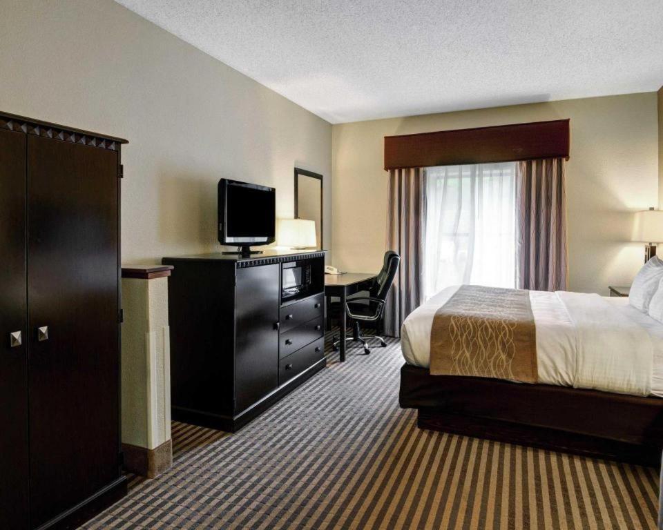 Hotel Comfort & Midtown 2*