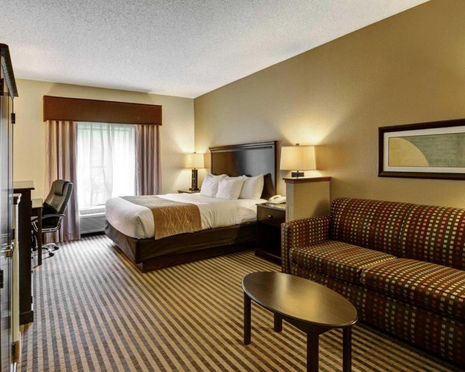 Comfort & Midtown 2* Hot Springs