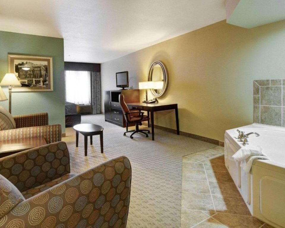 Comfort Near Park Hotel 2*