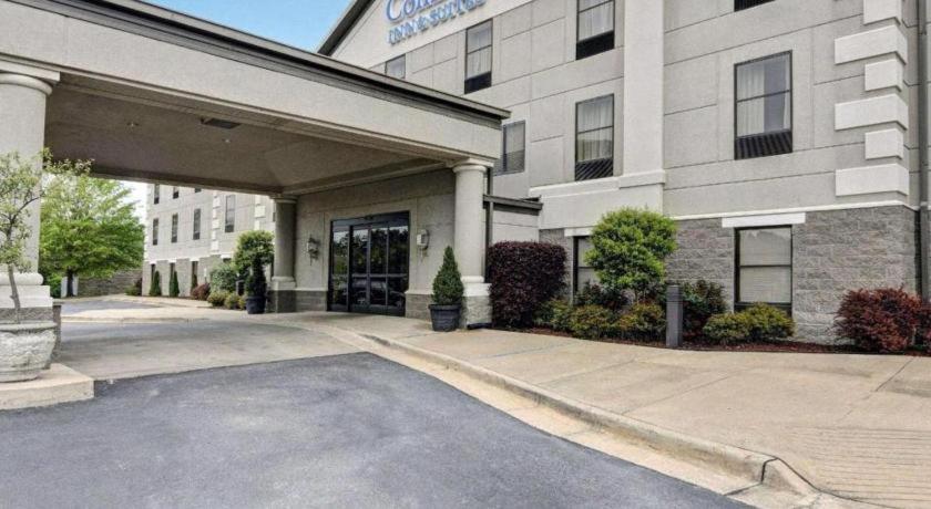 Hotel Comfort & Midtown Hot Springs