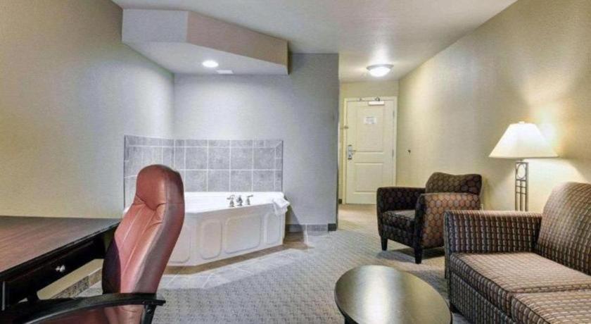 Comfort Near Park Hotel