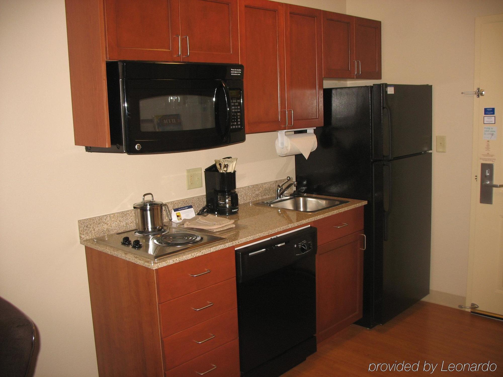 Resort Candlewood By Ihg 3*