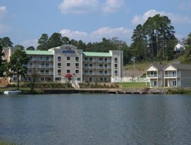 Baymont On The By Wyndham