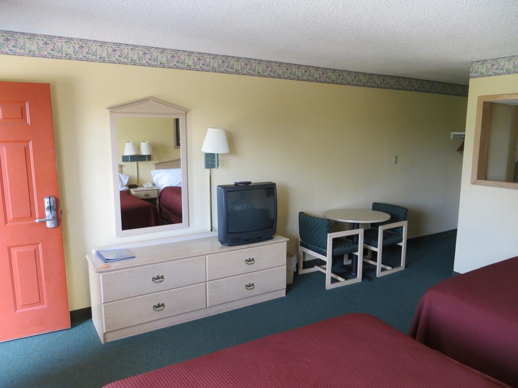 Hotel Howard Johnson Express 2*