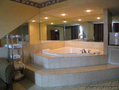 Howard Johnson Express Hot Springs