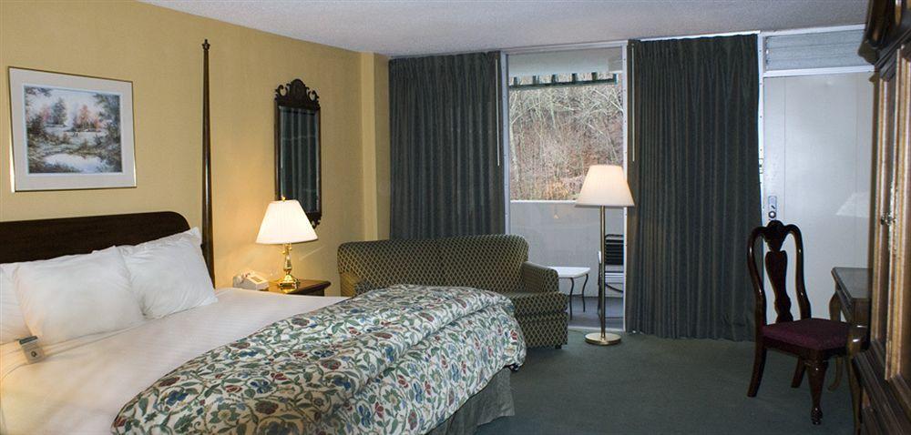 Springs And Hotel
