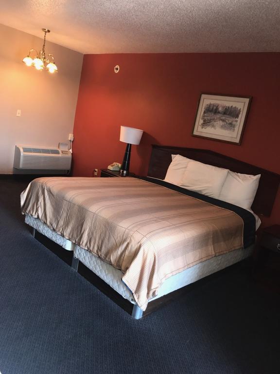 Red Carpet Motel *